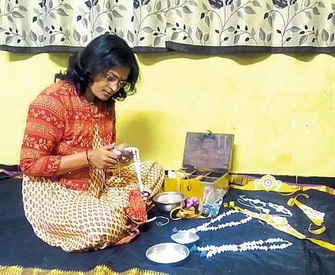 Jalgaon: Anagha Dohole while making halwa ornaments