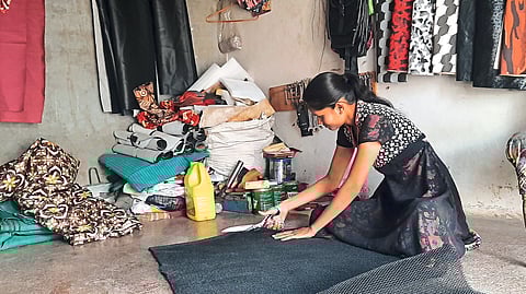Pratiksha Suryavanshi while preparing the skill of the vehicle.