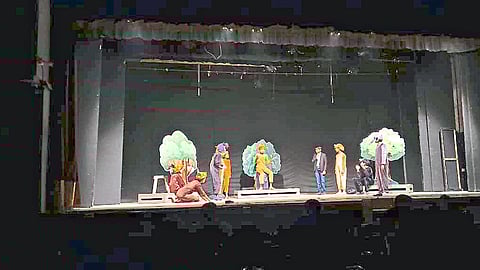 Scene of children's drama performed in 19th State Children's Drama Competition