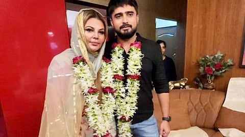 Rakhi Sawant: 'लव्ह यू पप्पूडी!' म्हणत आदिलने राखीसोबत झालेल्या लग्नाचा केला स्वीकार