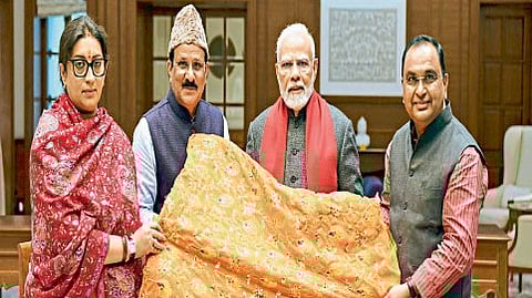 Shekhar Gupta writes about Muslim society again in political flow