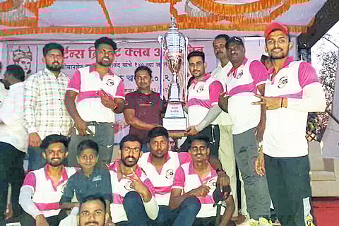 सम्राट अशोक चषकावर
तांदूळवाडी संघाची मोहोर