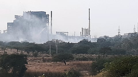 The fire that broke out at Jindal Polyfilm here on Sunday (1st) was announced to be extinguished on Thursday (5th) morning.