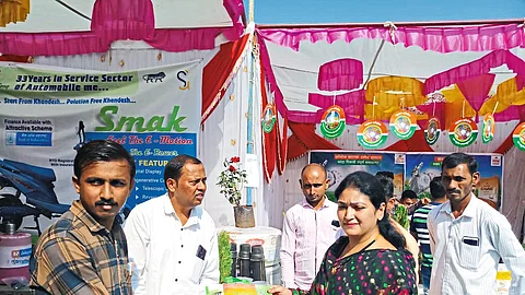 boris: Professionals welcoming Zilla Parishad member Dharti Devare during the Yatrotsav inspection.