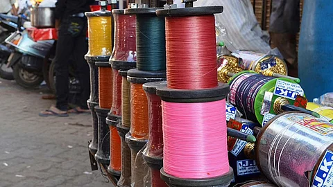 makar Sankranti 2023 11 years old child dies after throat cut by nylon manja in nagpur