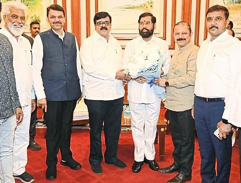 Chief Minister Eknath Shinde, Deputy Chief Minister Devendra Fadnavis, Guardian Minister Dada Bhuse, Secretary Bhausaheb Chaudhary while congratulating Balasaheb after appointing Raju Lovete as Shiv Sena Co-liaison Leader and Ajay Boraste as District Chief.