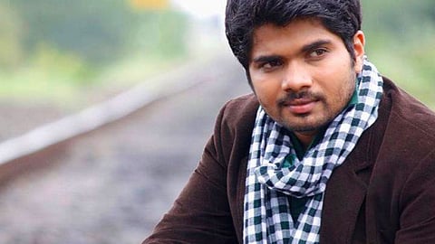 hemant dhome reaction on his deleted tweet about shah rukh khan pathaan, he said it's fake ID