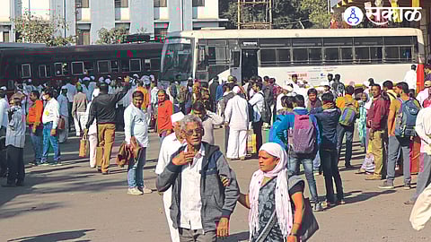 On the occasion of Sant Nivrutinath Maharaj Yatra, a crowd of pilgrims and devotees at the CBS bus station to go to Trimbakeshwar.