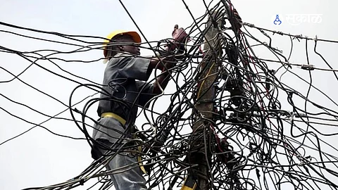 Electricity workers strike
