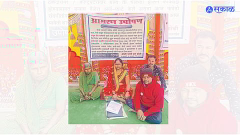 Villagers of Eklahare (T. Amalner) on hunger strike to take action against illegal sand transporters