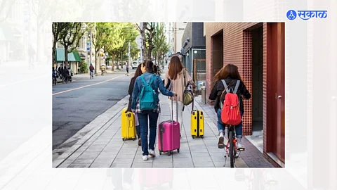 students leaving city for job