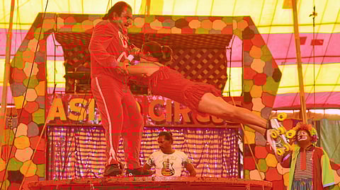 An episode of exercises in the Asiad circus.