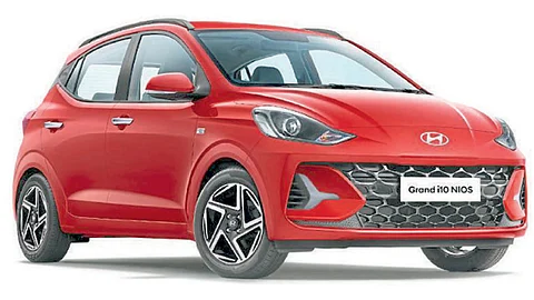 grand i10 nios car