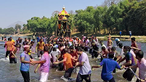 Shri Krishna Venna Rathotsav at Sangam Mahuli