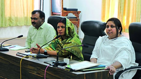 Dhule News : नगरसेवकांना लागले ‘निवडणुकीचे वेध’