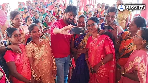Kiran Mane shared post his experience with asha workers fan love in jat taluka