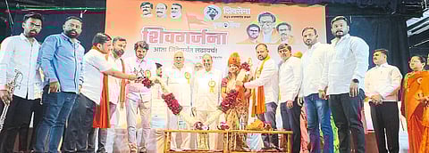 Office bearers and activists welcoming Anant Gite and his colleagues