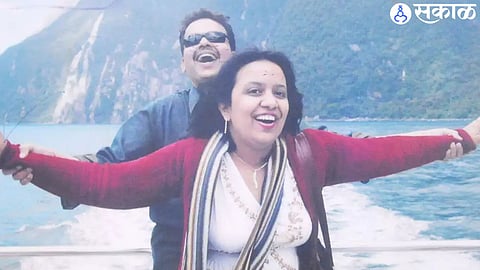 Devendra Fadnavis Love story