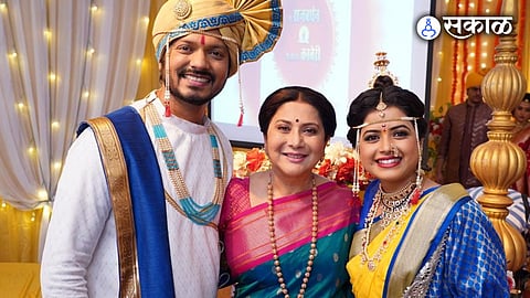 Raj kaveri wedding photo Bhagya Dile Tu Mala serial colors marathi