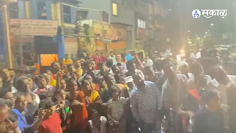 Kasba Bypoll Election beaten woman money last night bjp Ravindra dhangekar