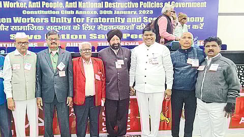 Jagdish Godse of India Security Press Mazdoor Sangh during the convention of INTAK, ITAK, Hind Mazdoor Sabha, CTU, LPF, UT etc.