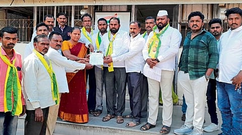 MSEDCL National Samaj Party aggressive on power issue warning to protest mahavitaran ahmednagar