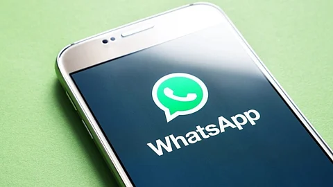 WhatsApp : व्हॉट्सअॅप आणणार हे जबरदस्त फीचर; कोणाला करता येणार वापर ?