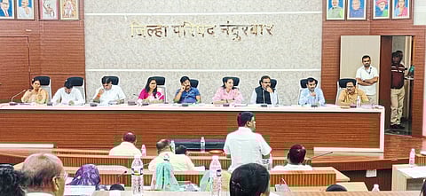 Nandurbar News :शिक्षण विभागात पाणी मुरते कुठे? पदोन्नती, दिव्यांग बोगस प्रमाणपत्राचा विषय गाजला