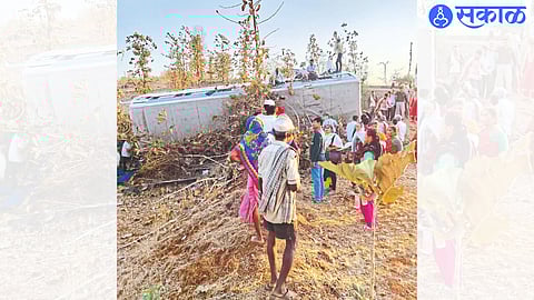 A private passenger bus overturned in Kharpade Ghat.