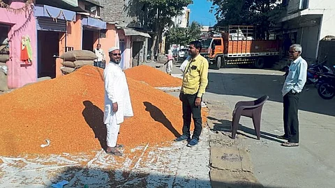 Agricultural goods sold today if price rises tomorrow ambivalent farmers dispute repayment of loans