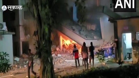 Gujarat : गुजरातमध्ये पेट्रो केमिकल कंपनीत ब्लास्ट; दोघांचा मृत्यू