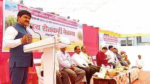 Speaking at the Nasaka Farmers' Gathering, Khat. Hemant Godse.