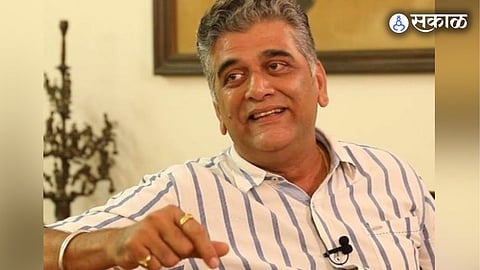 Girish Oak shared post about he wins zee natya gaurav award for his two role in different drama marathi natak