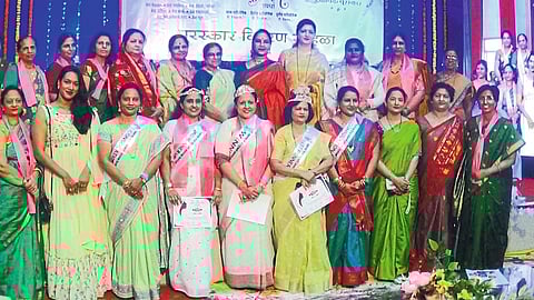 program organized on behalf of Maharashtra State Cooperative Credit Union Federation, the awardees along with State Women's Commission Chairperson Rupali Chakarankar,