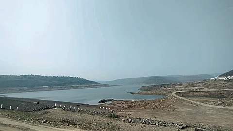 धरणग्रस्तांनी उभारलेला लढा,