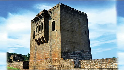 Shivneri Fort