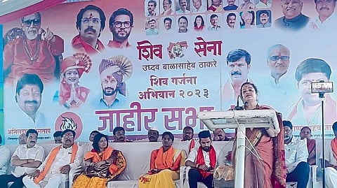 Kishori Pednekar : आगामी निवडणुकीसाठी सैनिकांनी सज्ज राहावे; किशोरी पेडणेकर