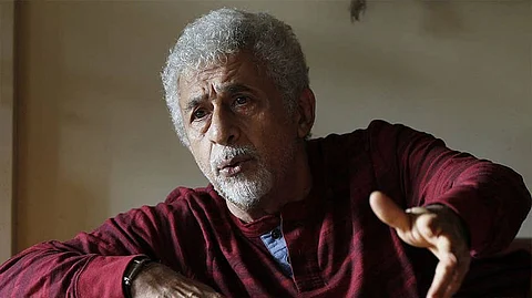 Naseeruddin Shah Taj Divided By Blood Mughals