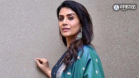 Sonali Kulkarni apologises after calling Indian women lazy sadi Have learned a lot from this incident