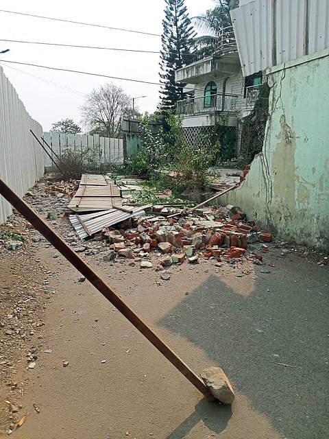 भिंत अंगावर कोसळून नऊ वर्षीय बालकाचा मृत्यू