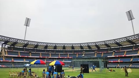 ind vs aus 1st-odi-india-to-face-australia-know-mumbai-weather-reports cricket news in marathi