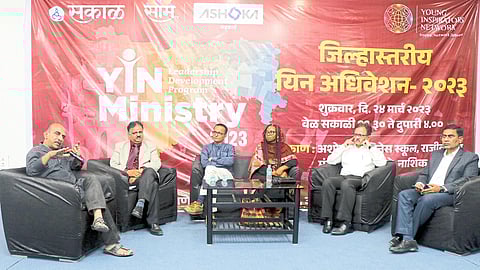 Rajesh Pandit of Namami Goda Foundation, Dr.Ratnakar Ahire, Mahendra Mahajan, Rutendra Nagara, Srikanth Shukla, Dr.Narendra Telrandhe etc. were present while speaking in the district level convention.