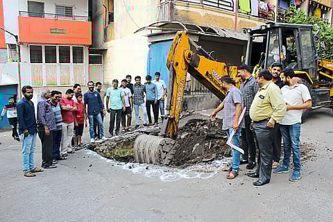 Excavation of Rahadi at Juni Tambat Galli in progress with JCB