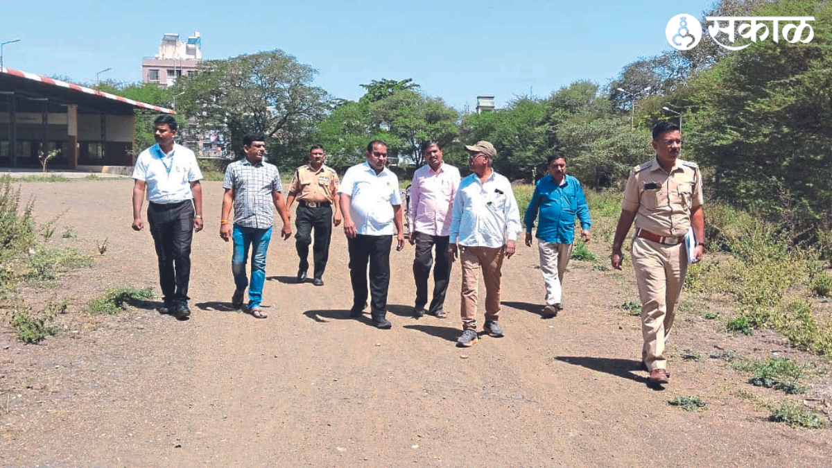 RTO motor vehicle inspector Kishore Pawar and officers while inspecting the place on Artillery Center Road.