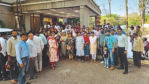 Parents gathered at the central office of the organization against the fee hike of Horizon School.