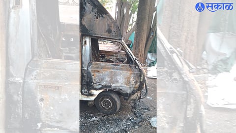 Arson of a four-wheeler by the suspects due to a dispute over installment recovery