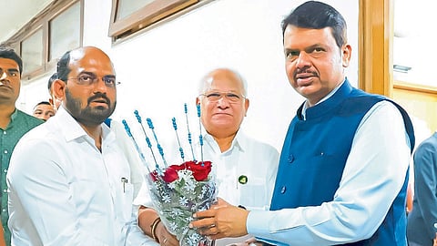 अर्थमंत्री देवेंद्र फडणवीस