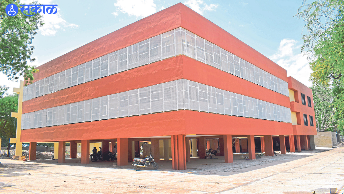 decision of 4000 sq m space in Mahasabha will be decided on 29 march dhule news