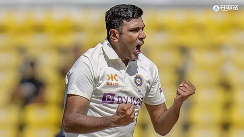 ind vs aus 3rd test-r ashwin-overtook-kapil-dev-record-most-international-wickets-indore