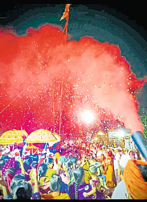 नाथ म्हस्कोबाच्या यात्रेला भाविकांची गर्दी